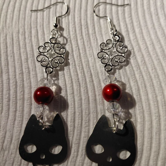 Vampire Cat 2.5" Dangle Earrings Handmade with Blood Red Accent Bead & Crystals. - Picture 2 of 5